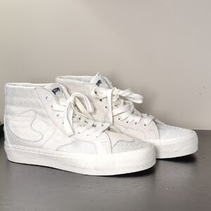 Vans White High-Top Skateboars Sneakers Men's Size 9 Women's Size 10.5